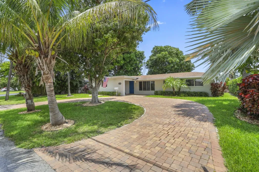 1710 SW 4th Avenue Pompano Beach FL 33060
