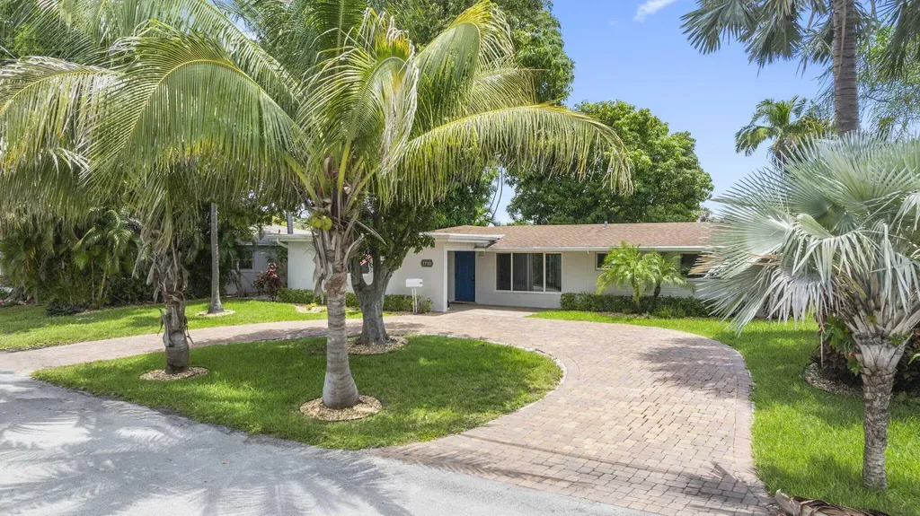 1710 SW 4th Avenue Pompano Beach FL 33060