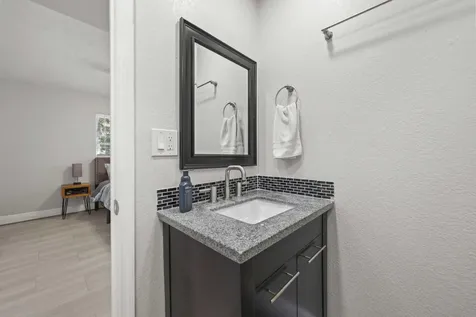 1710 SW 4th Avenue Pompano Beach FL 33060