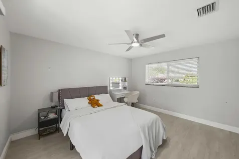 1710 SW 4th Avenue Pompano Beach FL 33060