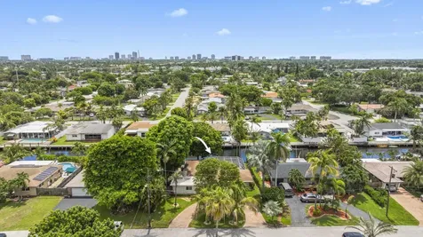1710 SW 4th Avenue Pompano Beach FL 33060