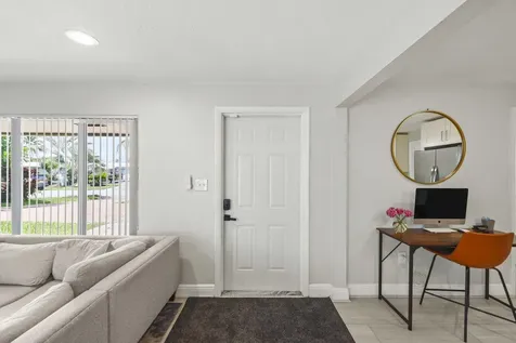 1710 SW 4th Avenue Pompano Beach FL 33060