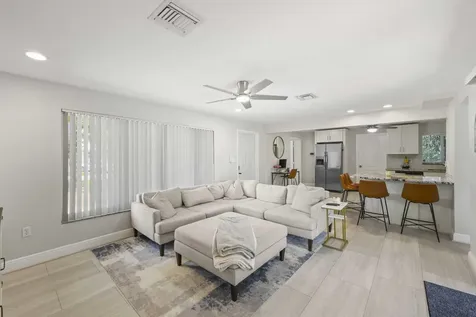 1710 SW 4th Avenue Pompano Beach FL 33060