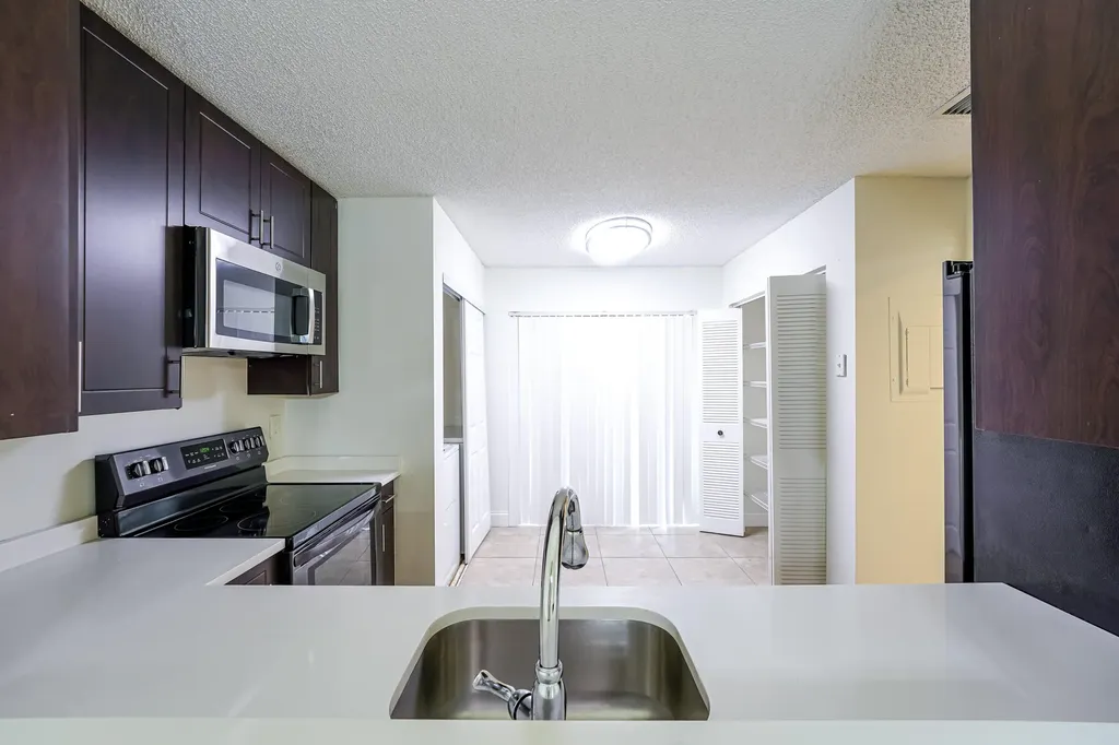 1979 NW 4th Avenue Boca Raton FL 33432