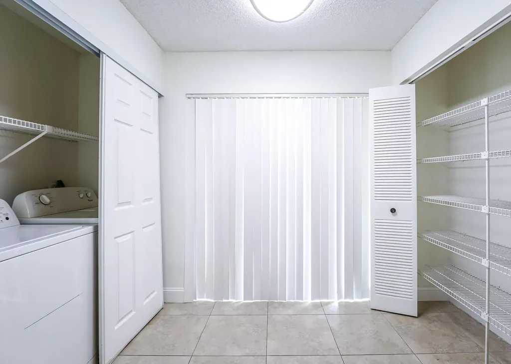1979 NW 4th Avenue Boca Raton FL 33432