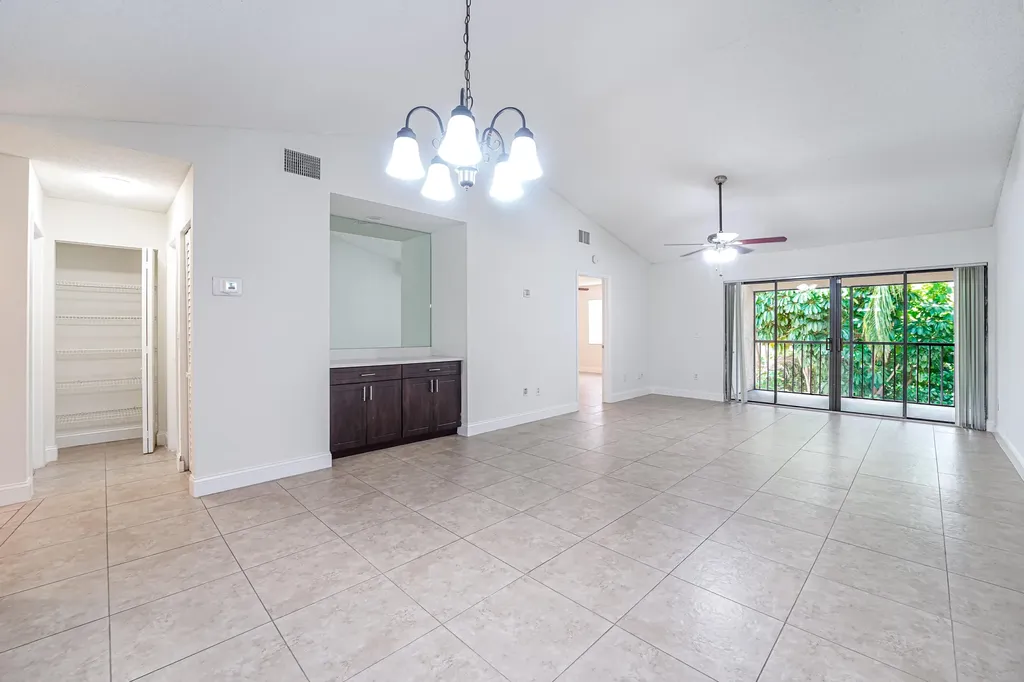 1979 NW 4th Avenue Boca Raton FL 33432
