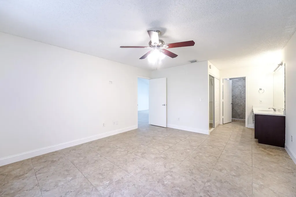 1979 NW 4th Avenue Boca Raton FL 33432