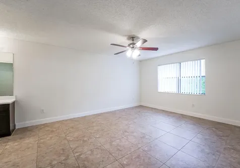 1979 NW 4th Avenue Boca Raton FL 33432