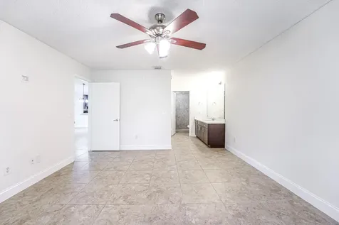 1979 NW 4th Avenue Boca Raton FL 33432
