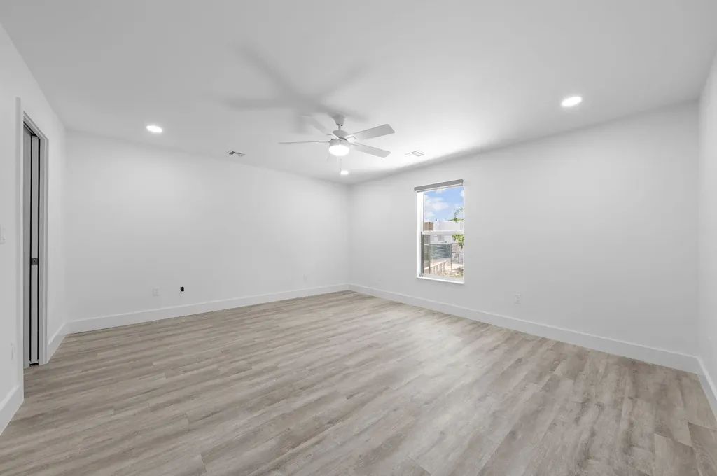 720 Mcintosh Street West Palm Beach FL 33405
