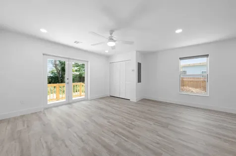 720 Mcintosh Street West Palm Beach FL 33405