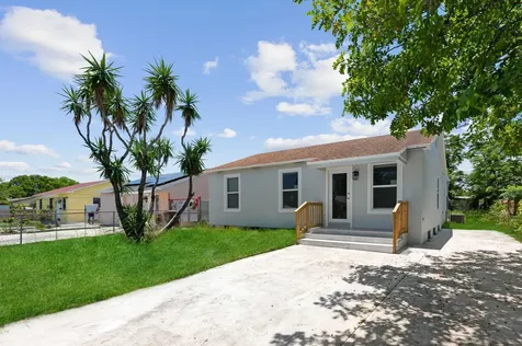 720 Mcintosh Street West Palm Beach FL 33405