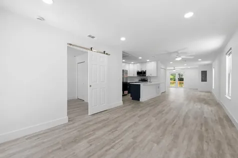 720 Mcintosh Street West Palm Beach FL 33405