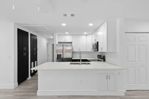 720 Mcintosh Street West Palm Beach FL 33405