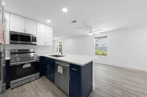 720 Mcintosh Street West Palm Beach FL 33405