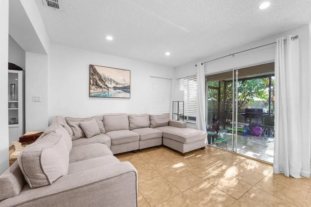 6750 Boca Pines Trail Boca Raton FL 33433