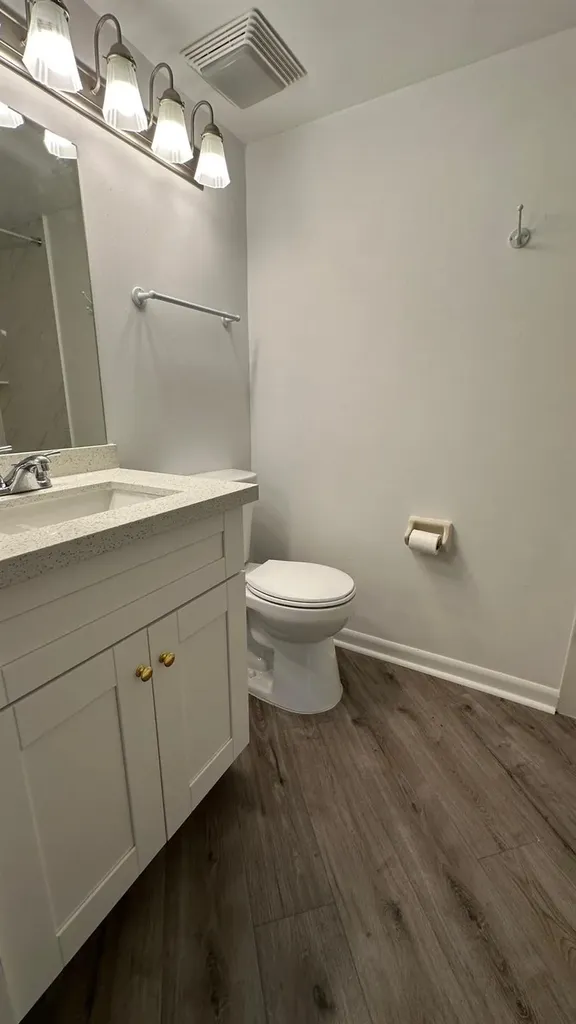 215 Lake Pointe Drive Oakland Park FL 33309