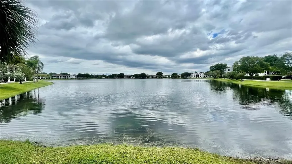 215 Lake Pointe Drive Oakland Park FL 33309