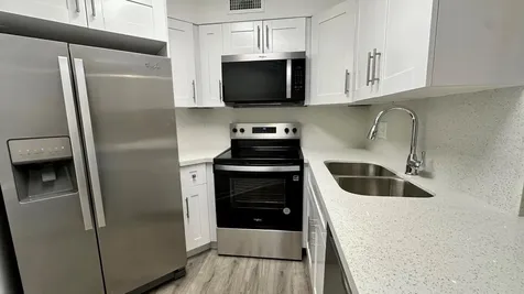 215 Lake Pointe Drive Oakland Park FL 33309