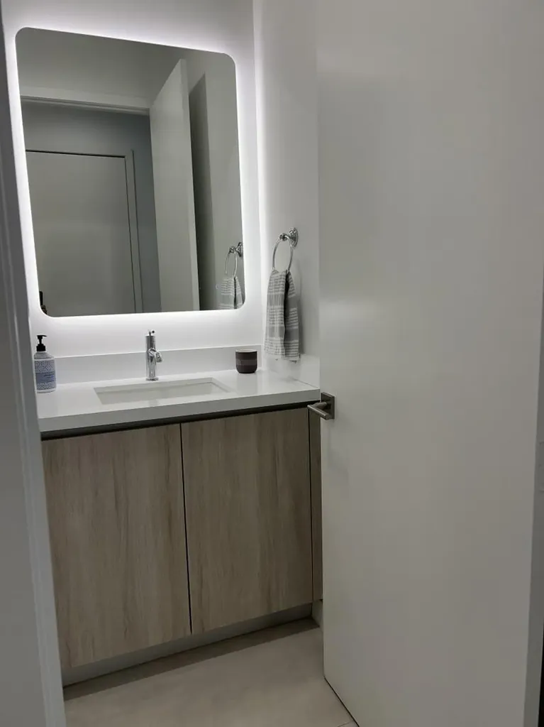 6820 SW 80th Street Miami FL 33143