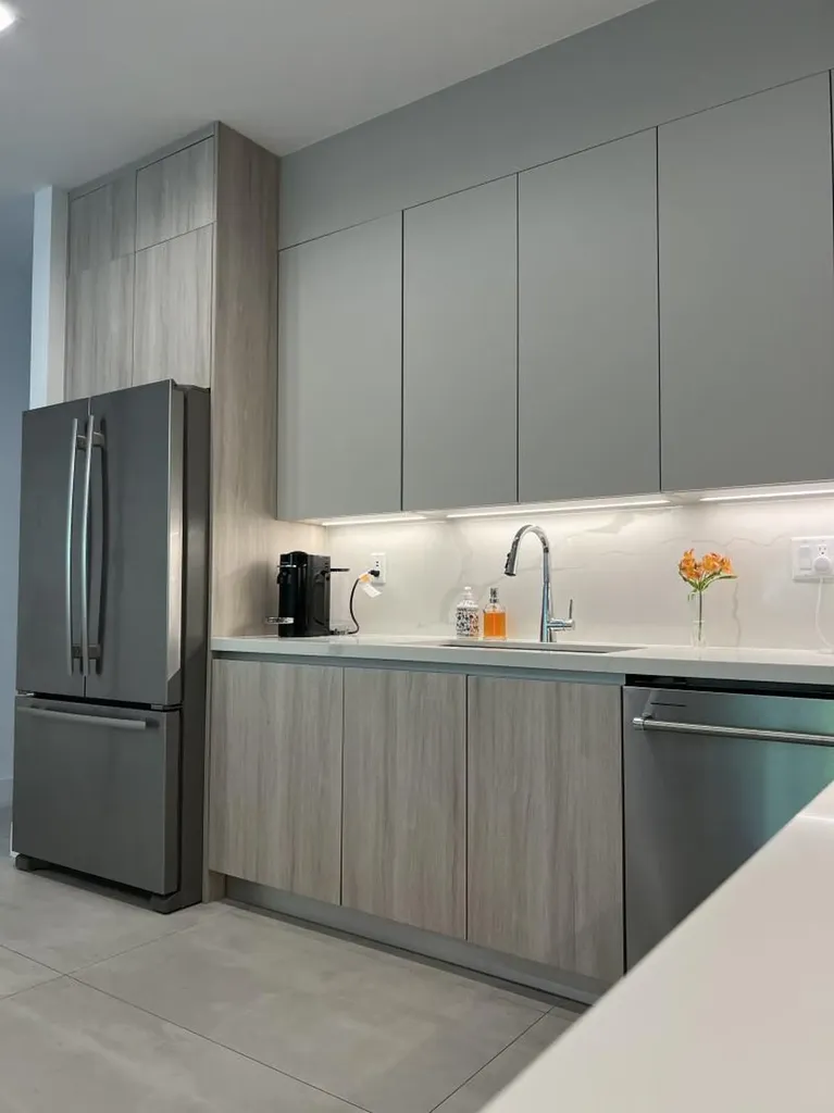 6820 SW 80th Street Miami FL 33143