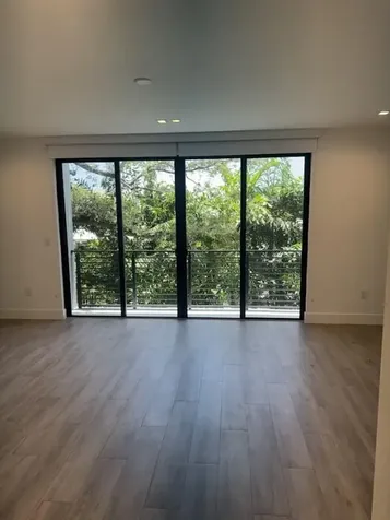 6820 SW 80th Street Miami FL 33143