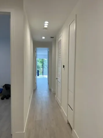 6820 SW 80th Street Miami FL 33143