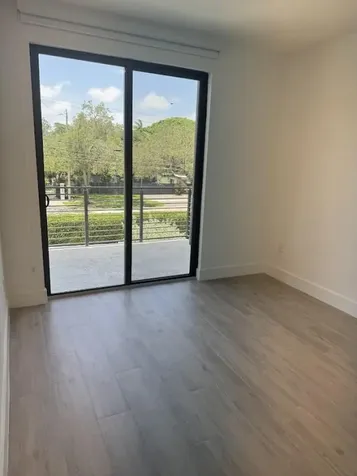 6820 SW 80th Street Miami FL 33143