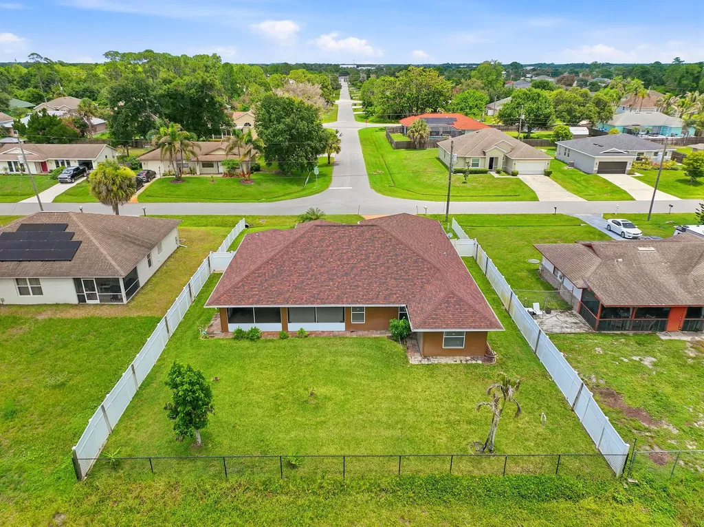 1098 SW Sudder Avenue Port St Lucie FL 34953