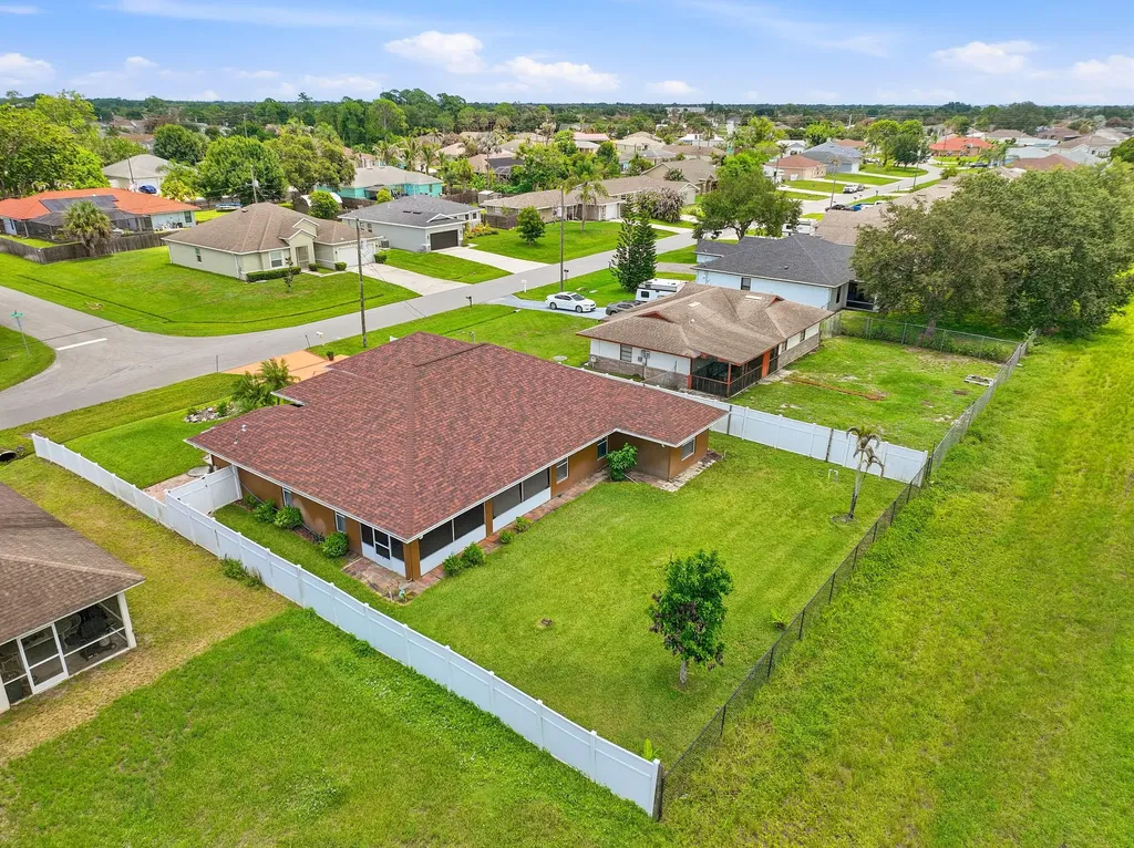 1098 SW Sudder Avenue Port St Lucie FL 34953