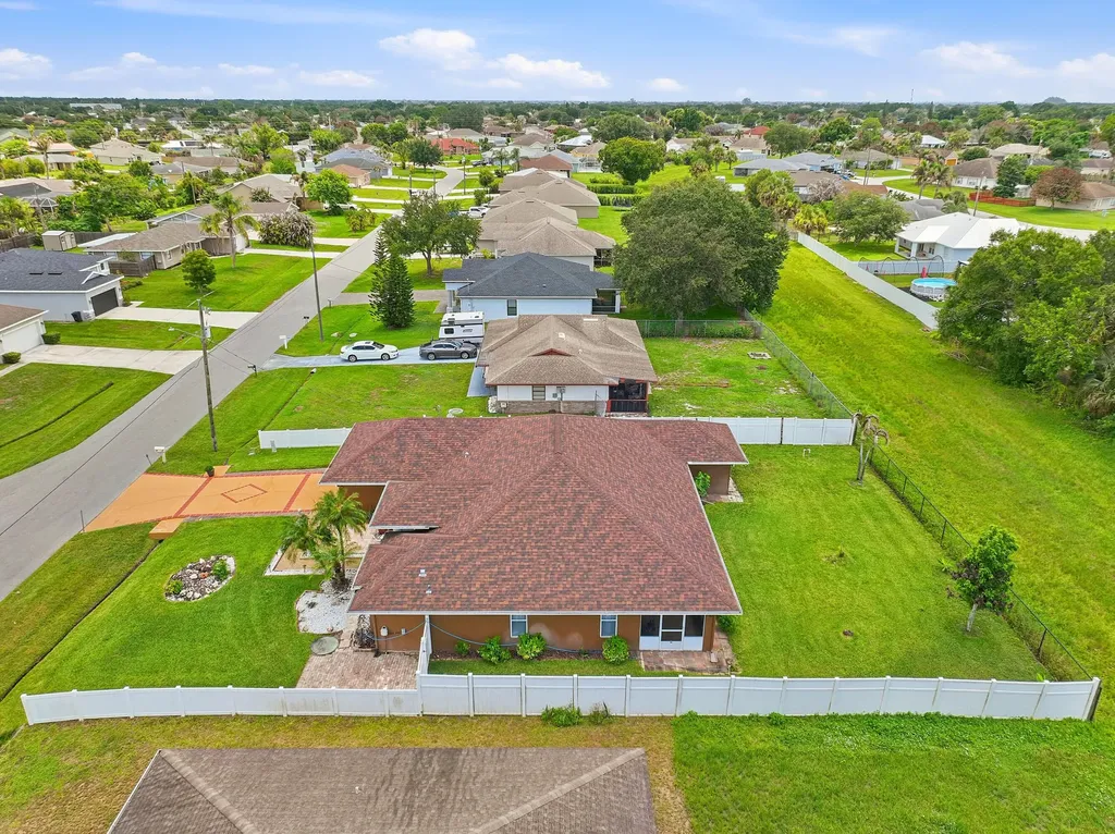 1098 SW Sudder Avenue Port St Lucie FL 34953