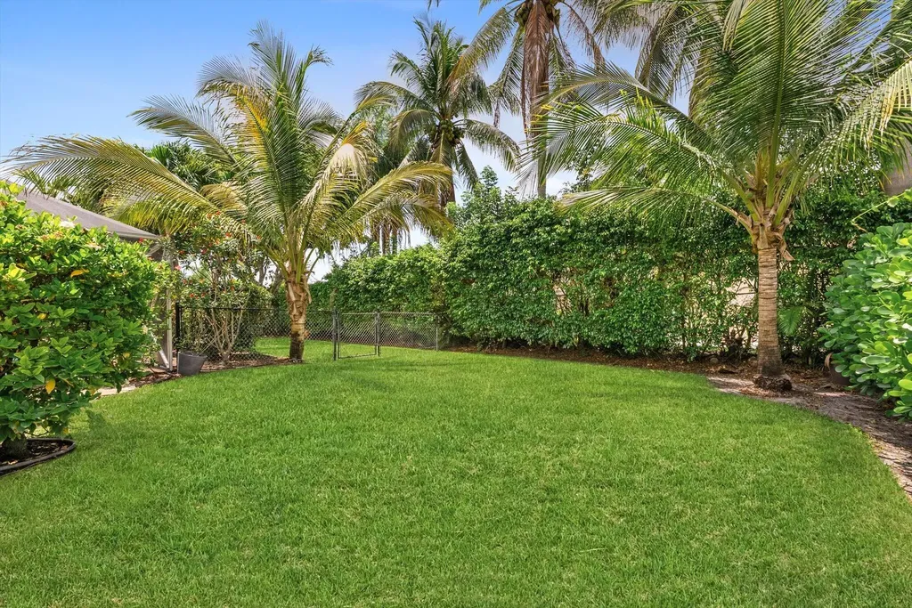 10327 NW 50th Street Coral Springs FL 33076