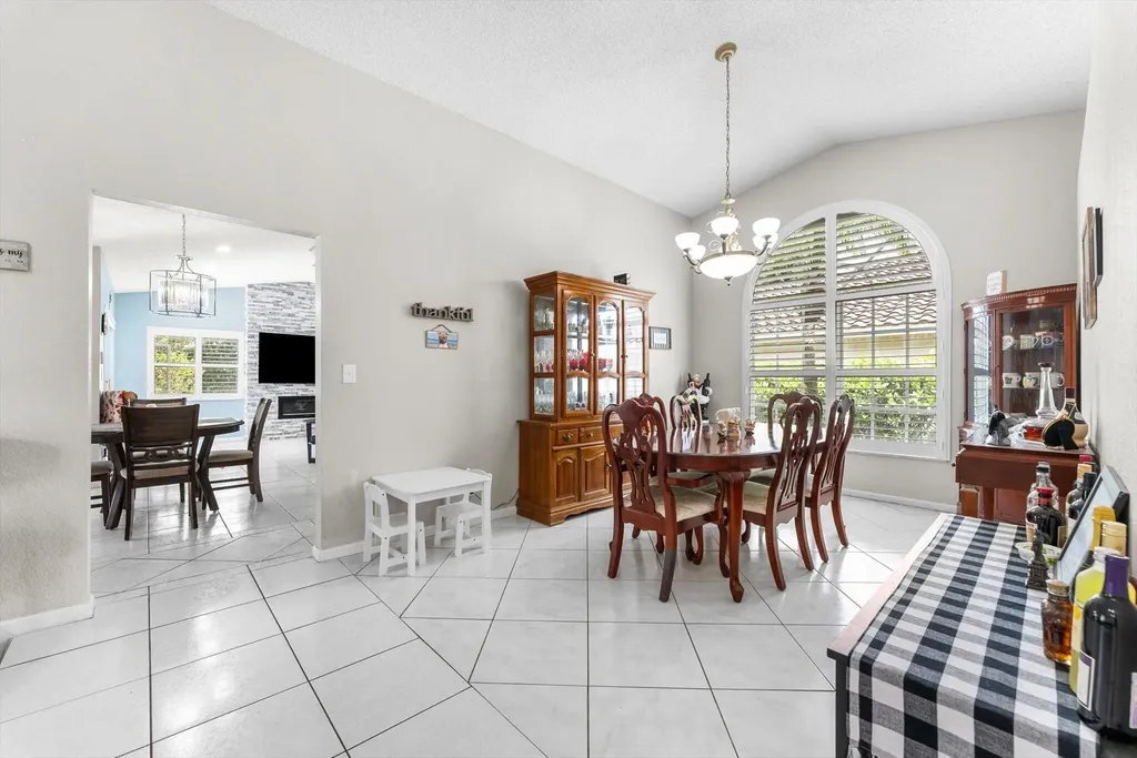 10327 NW 50th Street Coral Springs FL 33076