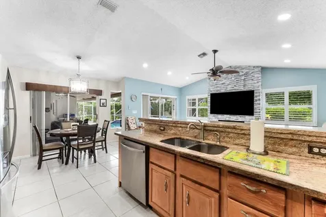 10327 NW 50th Street Coral Springs FL 33076