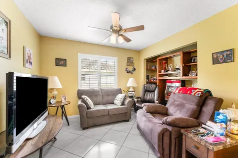 10327 NW 50th Street Coral Springs FL 33076