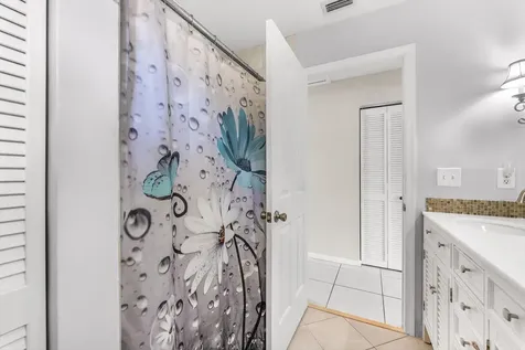 10327 NW 50th Street Coral Springs FL 33076