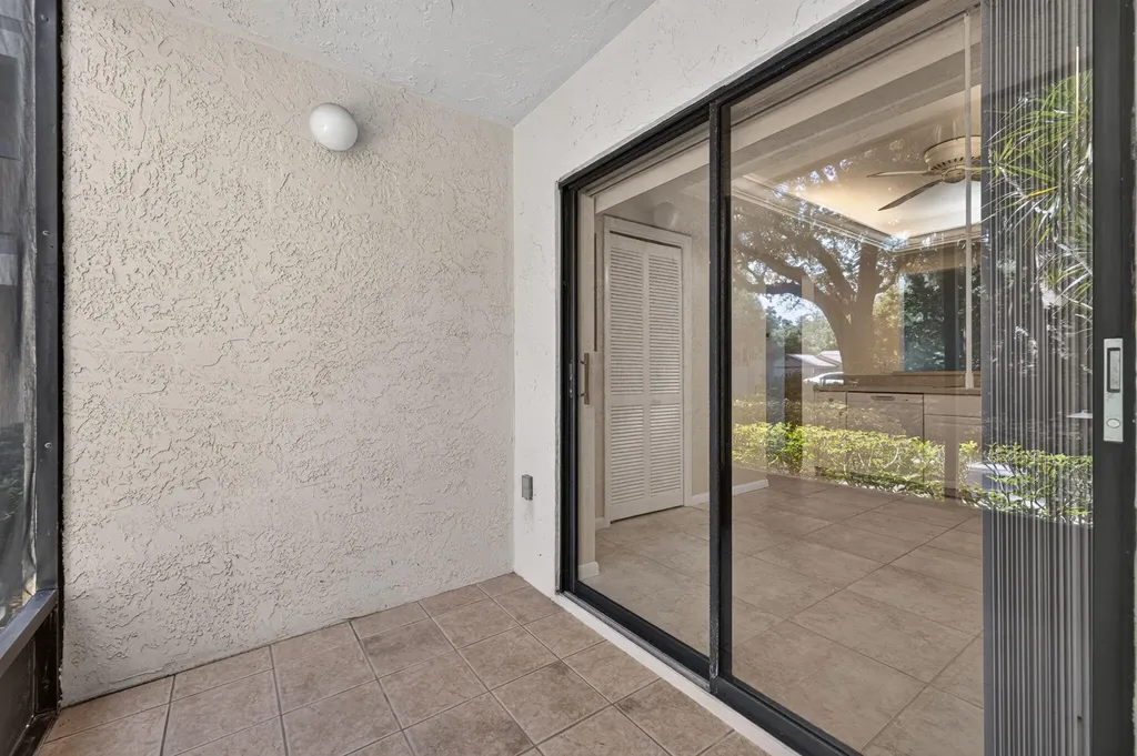 9460 Meadowood Drive Fort Pierce FL 34951