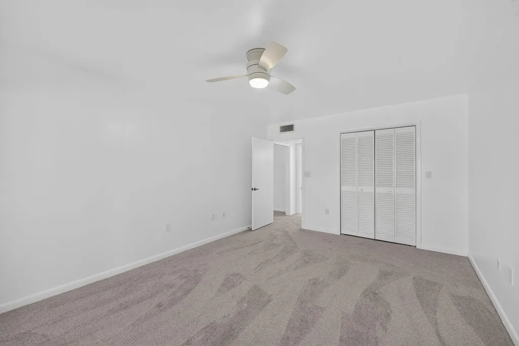 9460 Meadowood Drive Fort Pierce FL 34951