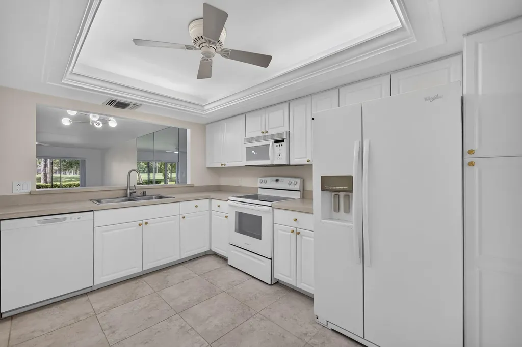 9460 Meadowood Drive Fort Pierce FL 34951