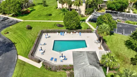 9460 Meadowood Drive Fort Pierce FL 34951