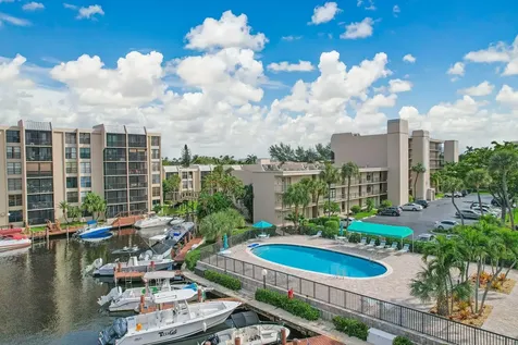 6 Royal Palm Way Boca Raton FL 33432