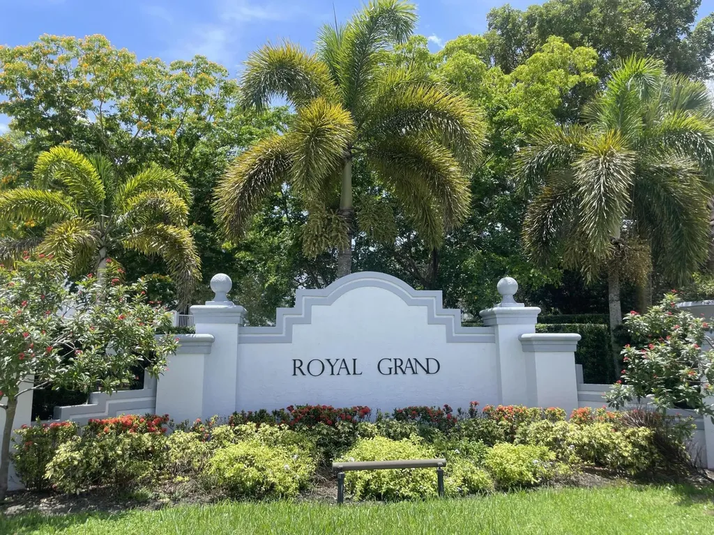2640 S University Drive Davie FL 33328