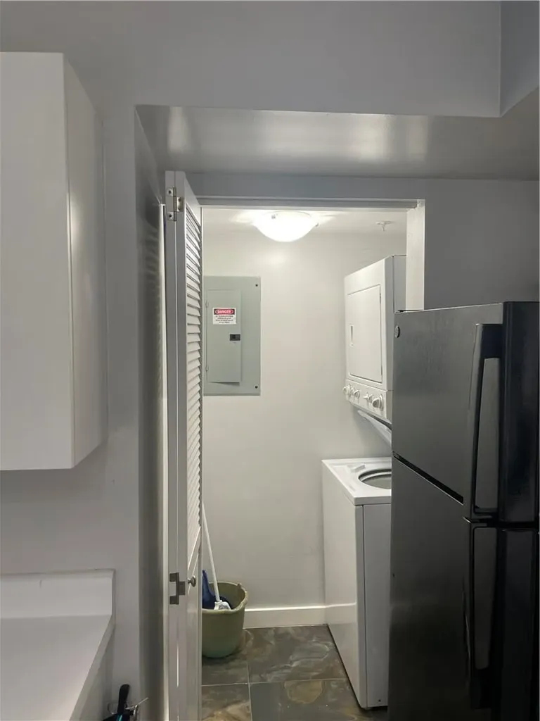 2640 S University Drive Davie FL 33328