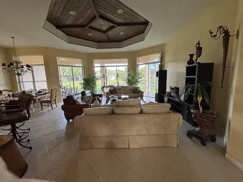 5305 Brooklawn Terrace Boynton Beach FL 33437