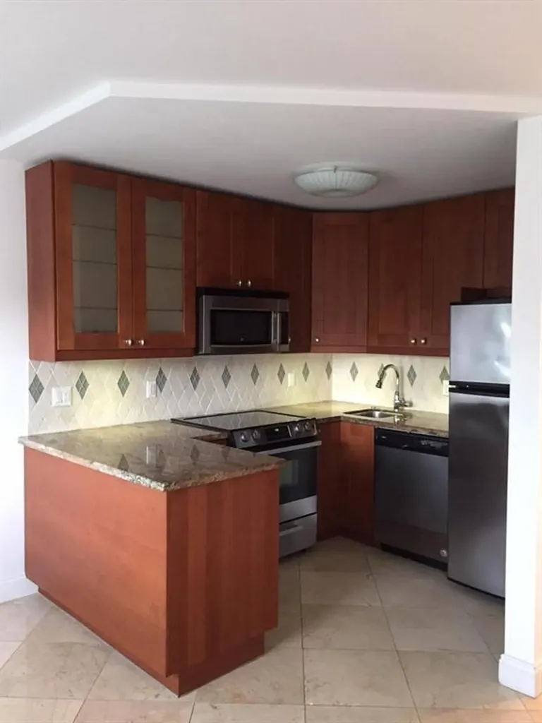 1967 S Ocean Boulevard Lauderdale By The Sea FL 33062