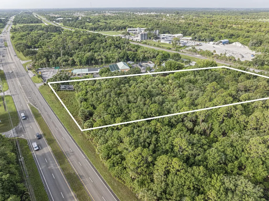7555 Us Highway 1 Vero Beach FL 32967