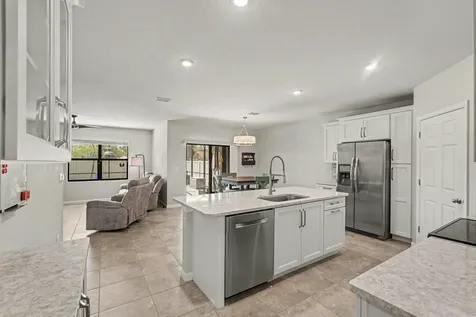 730 Old Country Road SE Palm Bay FL 32909