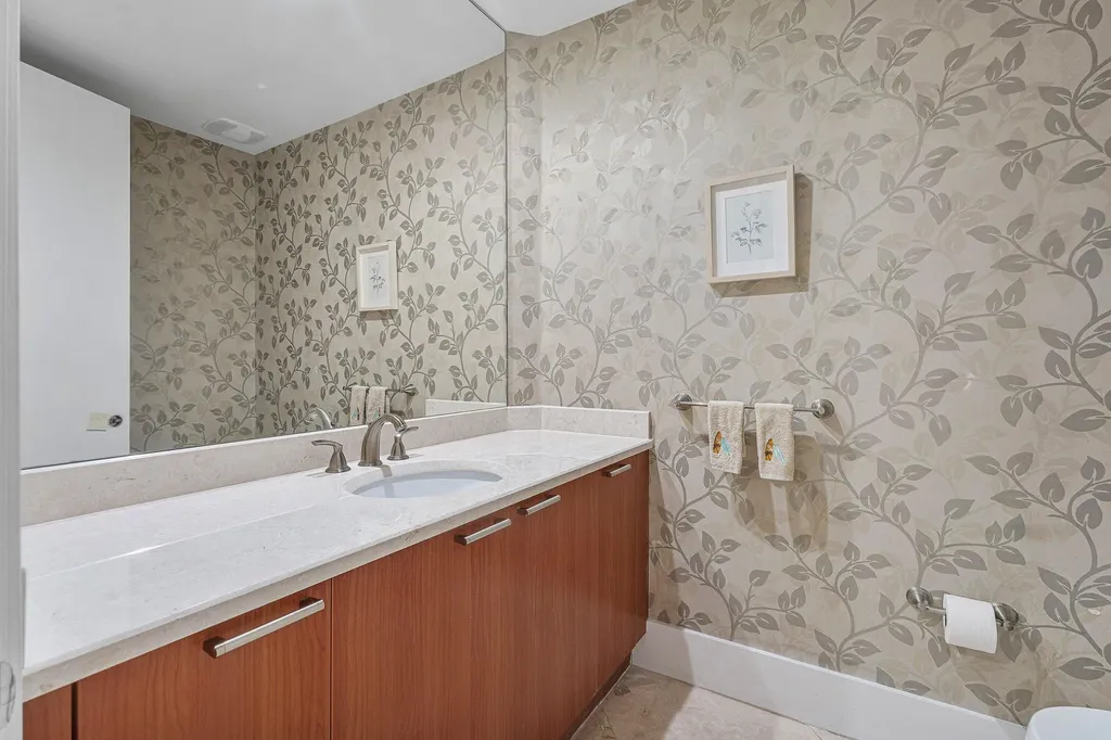 2640 Lake Shore Drive Riviera Beach FL 33404