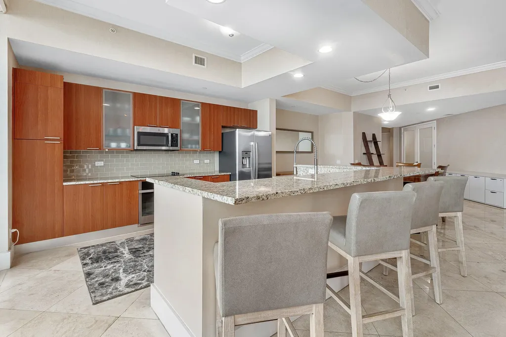 2640 Lake Shore Drive Riviera Beach FL 33404