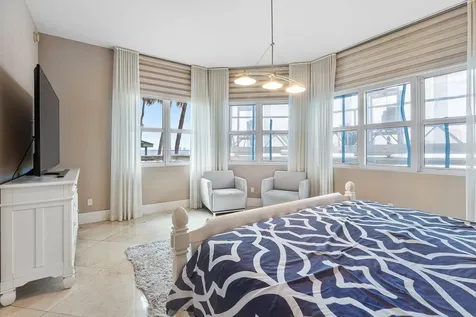 2640 Lake Shore Drive Riviera Beach FL 33404